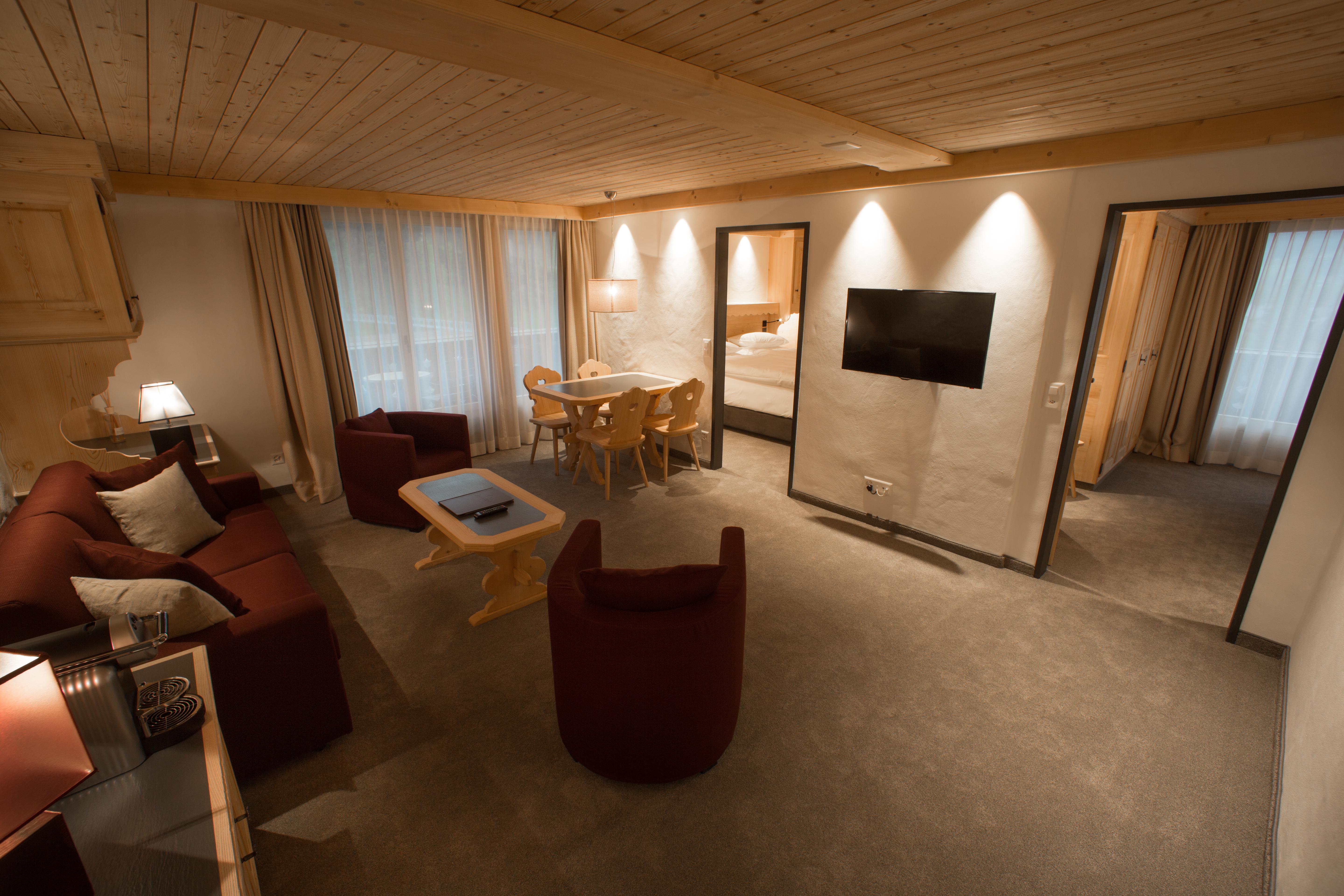 Bernerhof Swiss Quality Hotel Gstaad Exterior photo